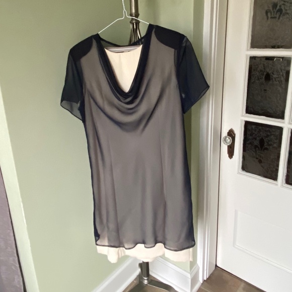 Casual dress in cream with a cover in blue. EU size 42 - Picture 8 of 9